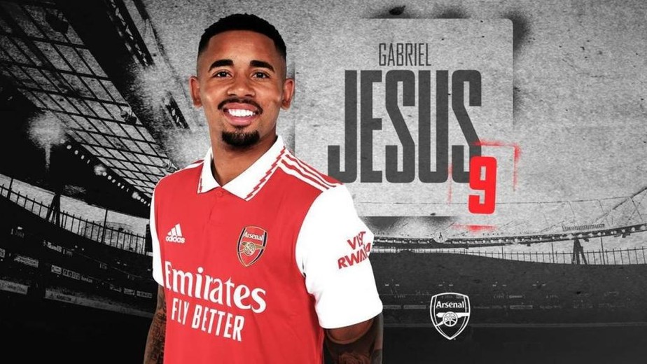 Arsenal anuncia oficialmente a contratação de Gabriel Jesus, que deixa o Manchester City