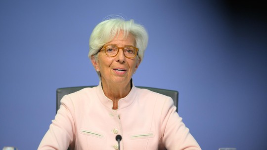 Determinação em elevar mais os juros não deveria ser posta em dúvida, afirma Lagarde