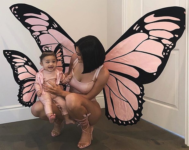 Kylie Jenner e a filha, Stormi (Foto: Reprodução/Instagram)