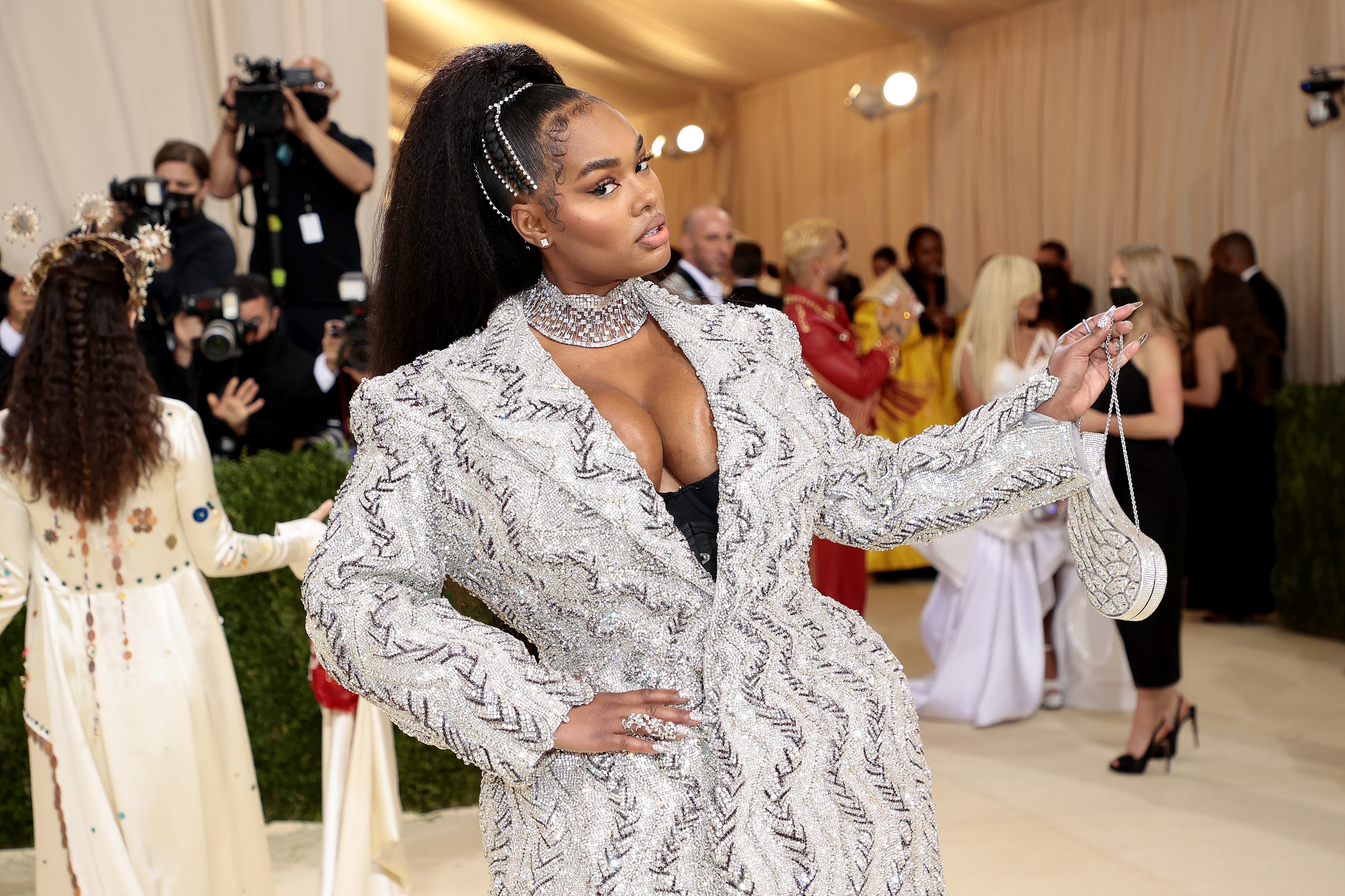 NEW YORK, NEW YORK - SEPTEMBER 13: Precious Lee attends The 2021 Met Gala Celebrating In America: A Lexicon Of Fashion at Metropolitan Museum of Art on September 13, 2021 in New York City. (Photo by Dimitrios Kambouris/Getty Images for The Met Museum/Vogu (Foto: Getty Images for The Met Museum/)