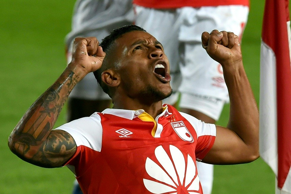 Morelo foi oferecido, mas nome n&atilde;o agradou. Fato de n&atilde;o poder jogar a Libertadores pelo Flamengo pesou contra (Foto: Raul Arboleda/AFP)