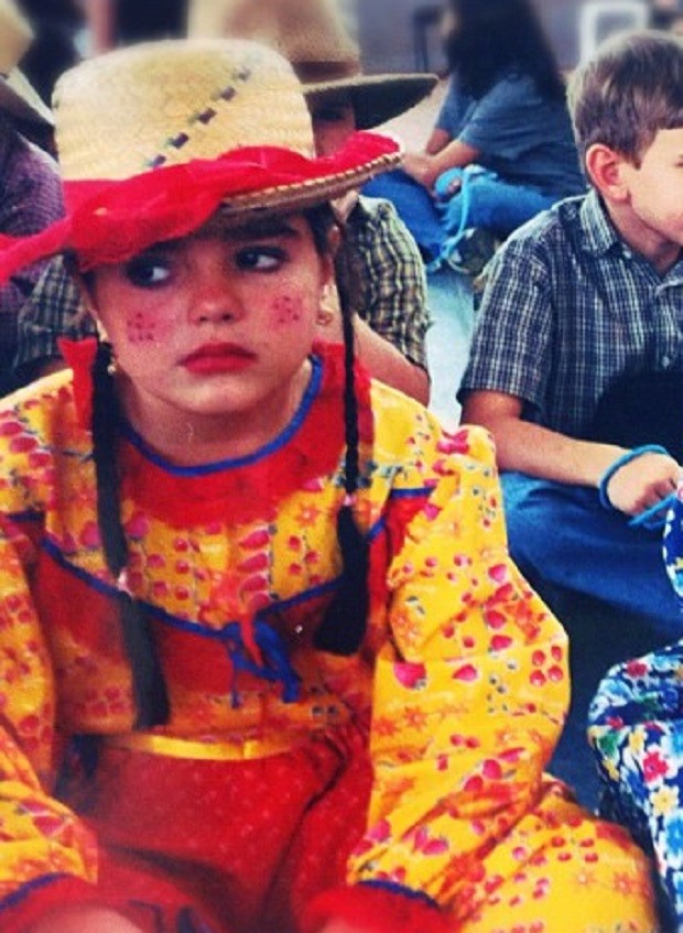 Giovanna Lancellotti em festa junina na infância (Foto: Reprodução/Instagram)