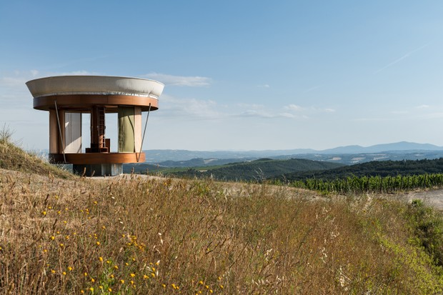 Cabana portátil de luxo está disponível para hospedagens, na Itália (Foto: Luca Miserocchi)