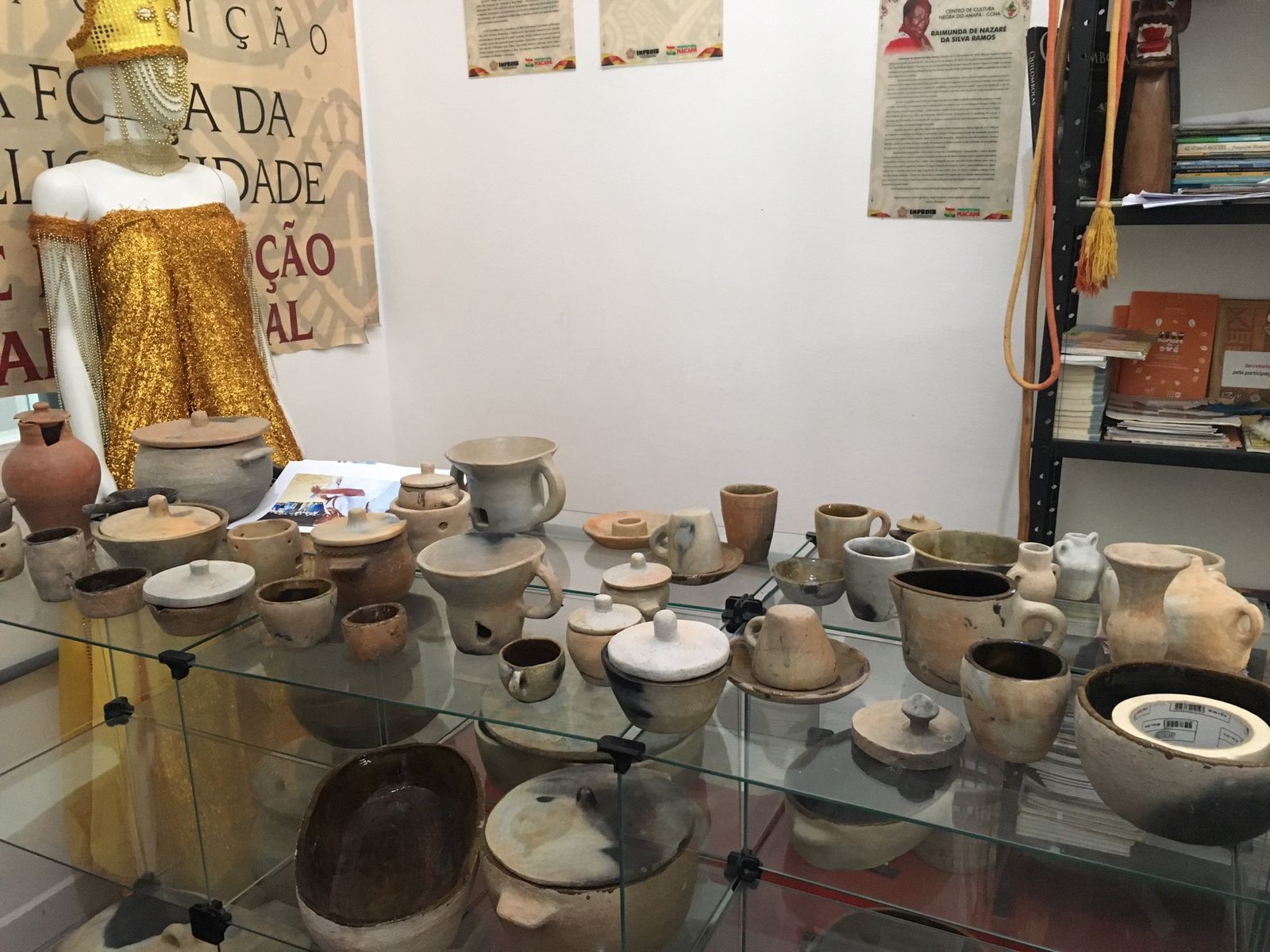 Exposição no Museu no Negro em Macapá conta a história do Amapá através de objetos históricos
