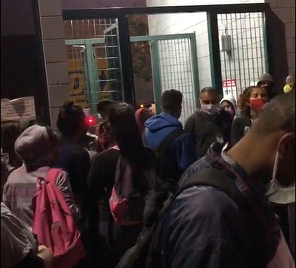 Funcion&aacute;rios terceirizados dos Correios de Indaiatuba (SP) paralisam suas atividades nesta quarta-feira (8) &mdash; Foto: Arquivo pessoal