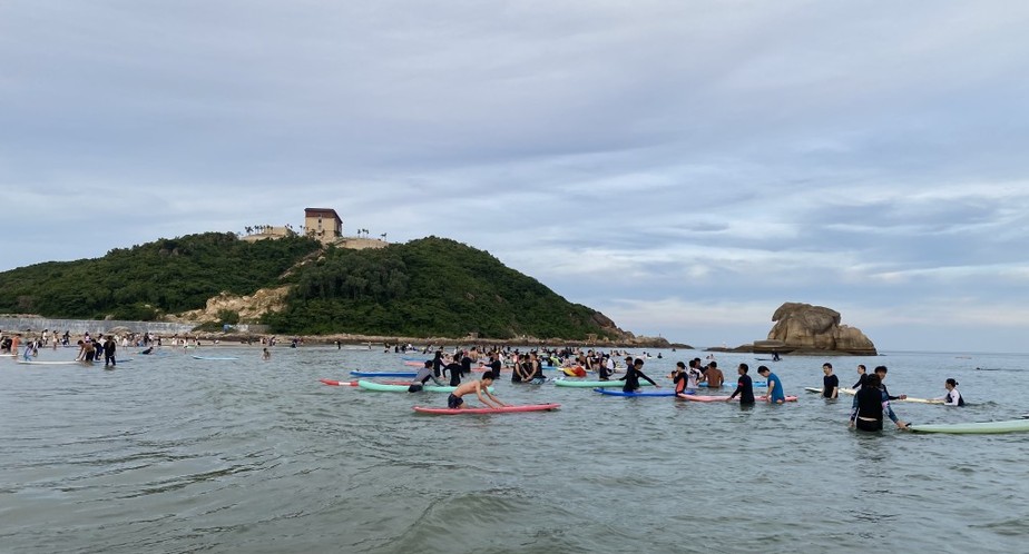 Ilha de Hainan é alvo de bloqueios após surtos de Covid-19 na China