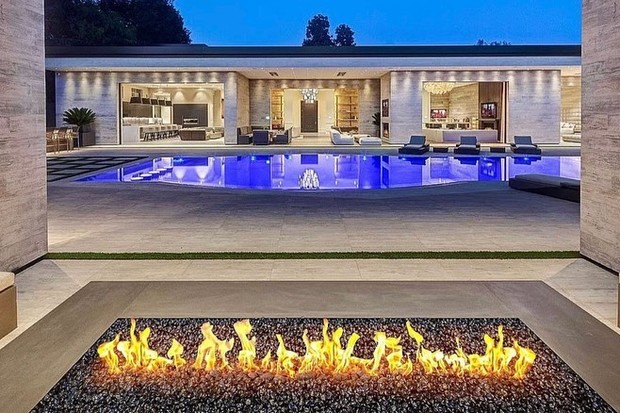 Kylie Jenner compra nova mansão (Foto: Reprodução/MLS.com)