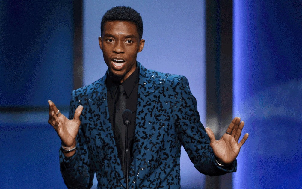 Ator Chadwick Boseman durante a cerimônia do 47º Prêmio AFI Life Achievement em homenagem a Denzel Washington, em Los Angeles, em 2019 — Foto: Chris Pizzello / Invision / Arquivo / AP Photo