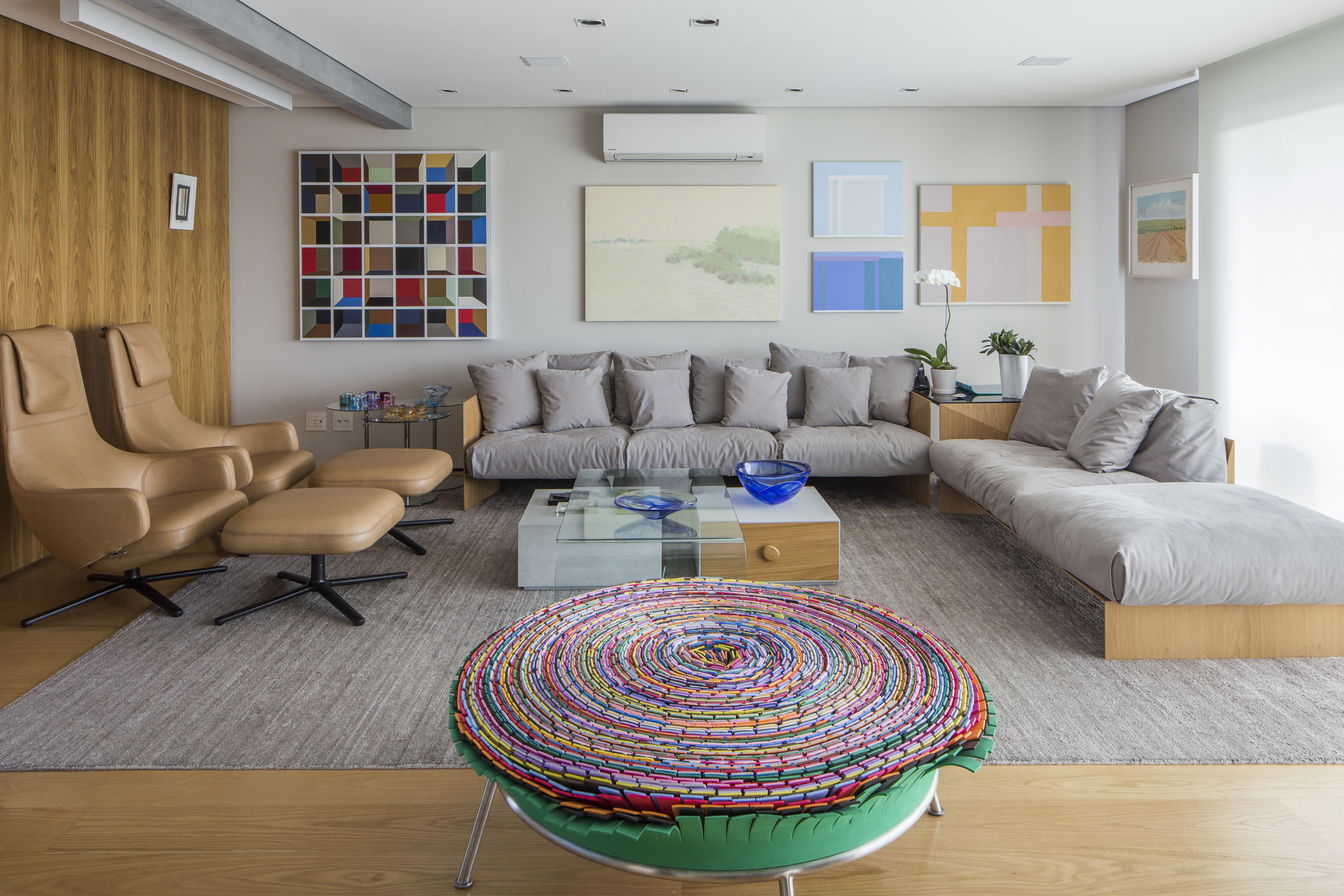 Cobertura triplex de 400 m² tem obras de arte e design assinado  (Foto: | FOTOS THIAGO TRAVESSO )