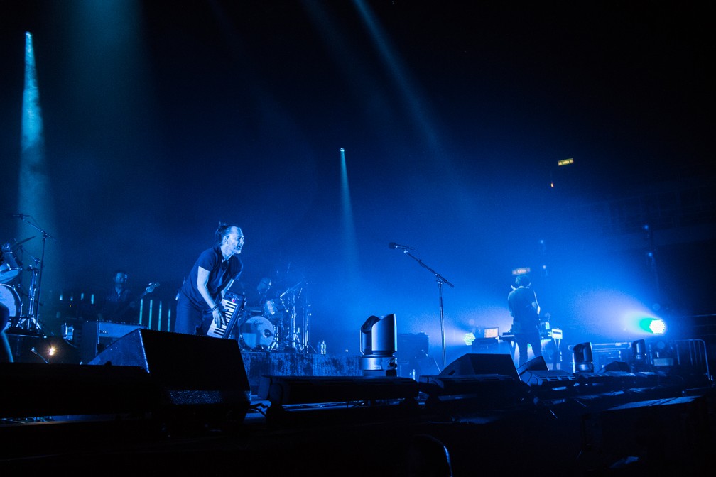 O Radiohead durante a canÃ§Ã£o "Ful stop" (Foto: DivulgaÃ§Ã£o/Tuiki Borges)