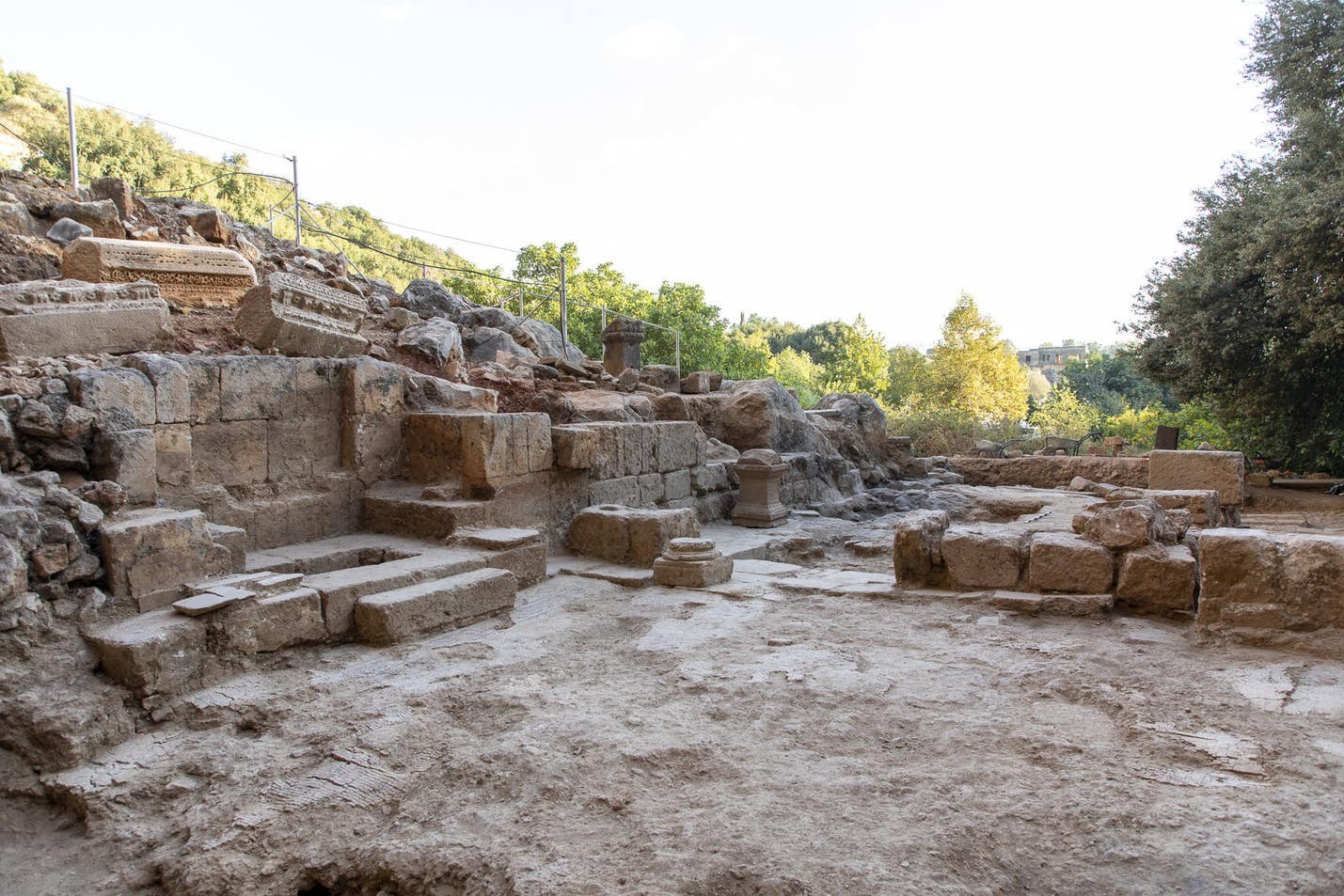 Templo bizantino é descoberto em cima de antiga construção romana  (Foto: Nature & Parks Authority/ Banias archaeological team)