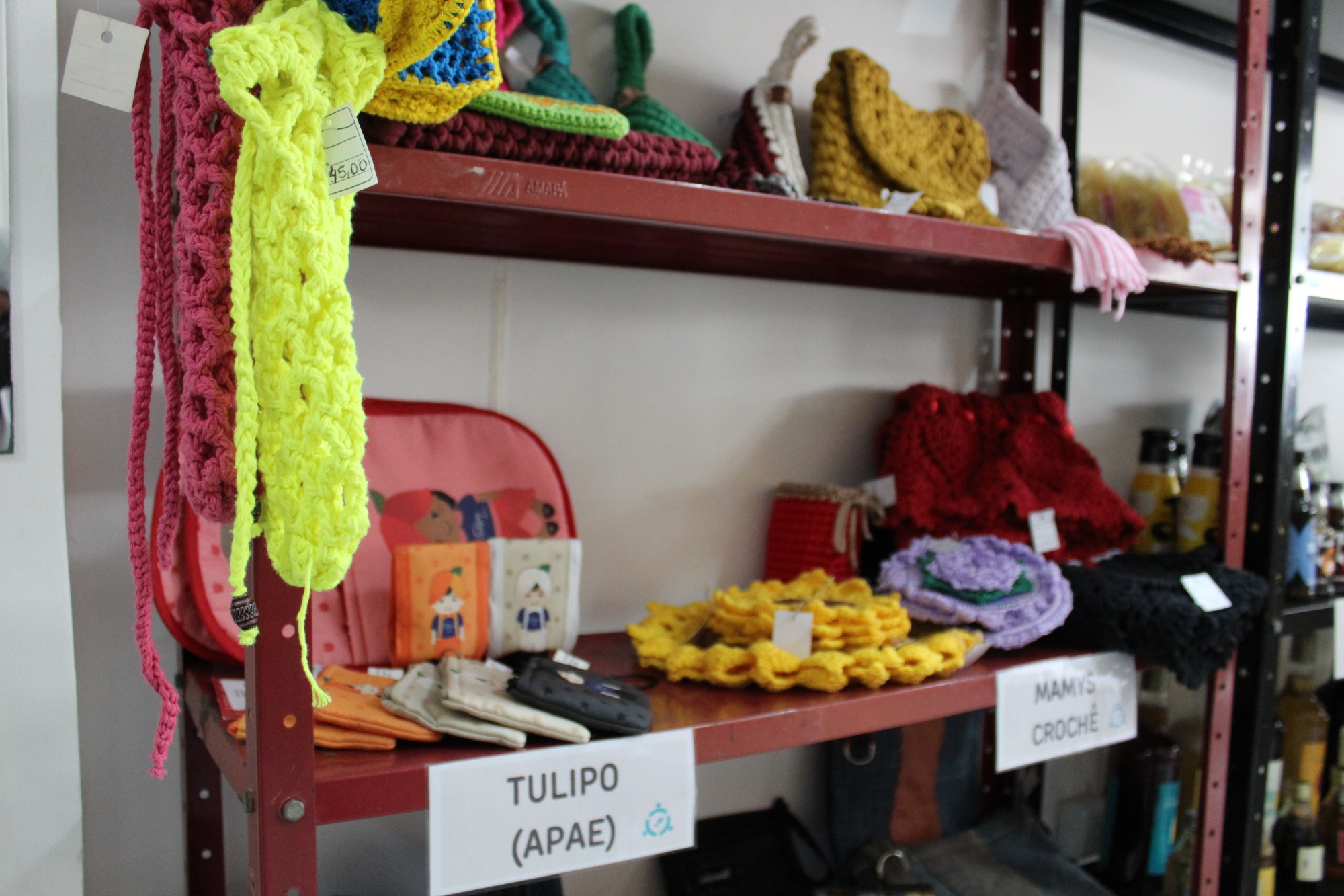 Sicredi Norte promove feira de incentivo ao empreendedorismo feminino