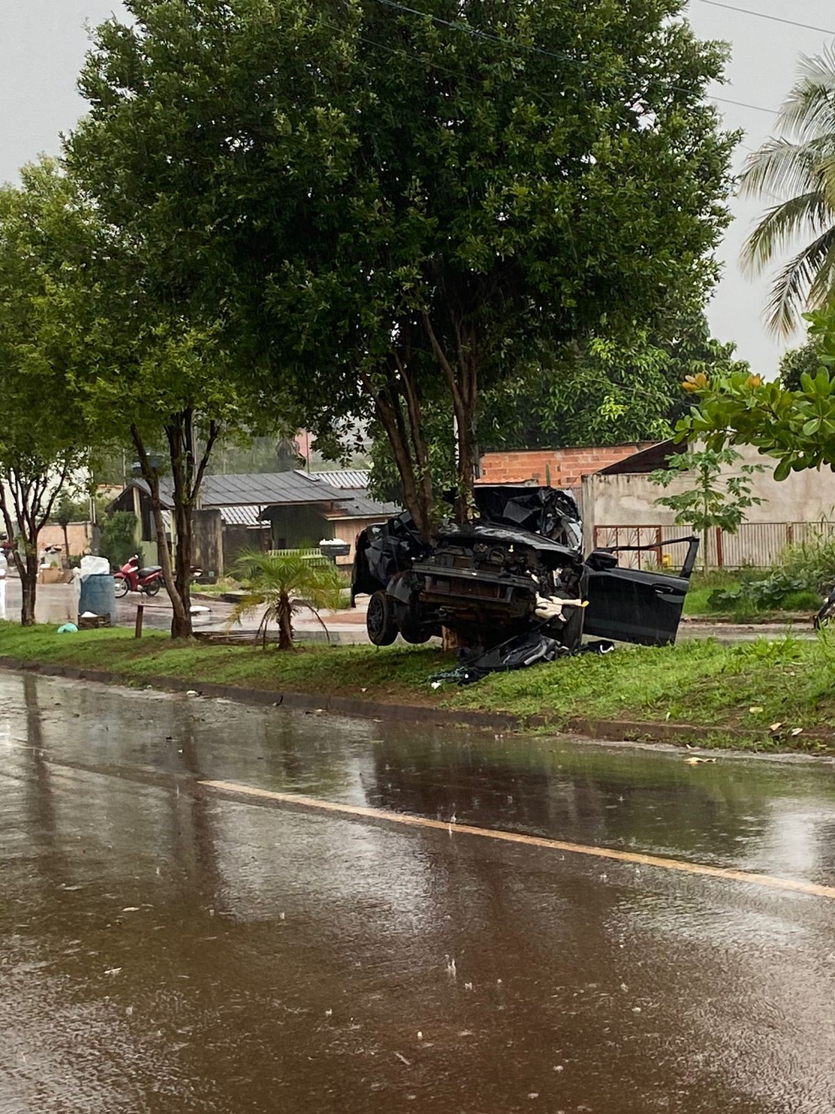 Você viu? carreta tomba às margens do Madeira, apostas da Mega Sena e as mais lidas da semana em Rondônia