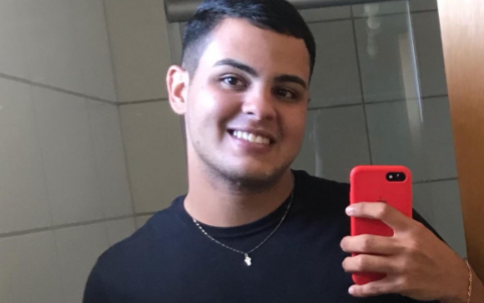 Wictor Fonseca Rodrigues, de 20 anos, teve morte cerebral após racha entre caminhonete e BMW Goiânia Goiás — Foto: Reprodução/Instagram