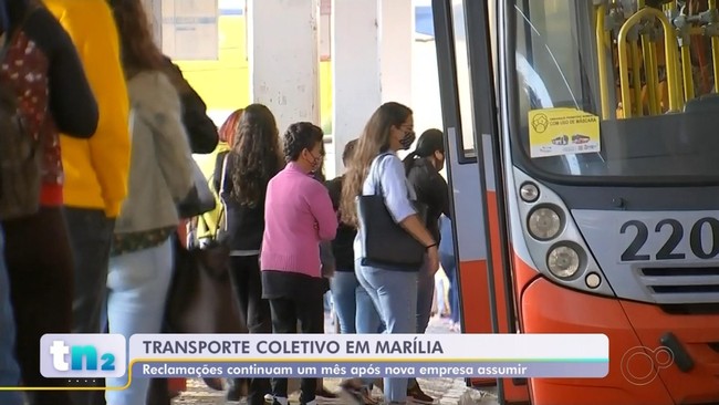 Reclamações continuam um mês após nova empresa assumir transporte público em Marília