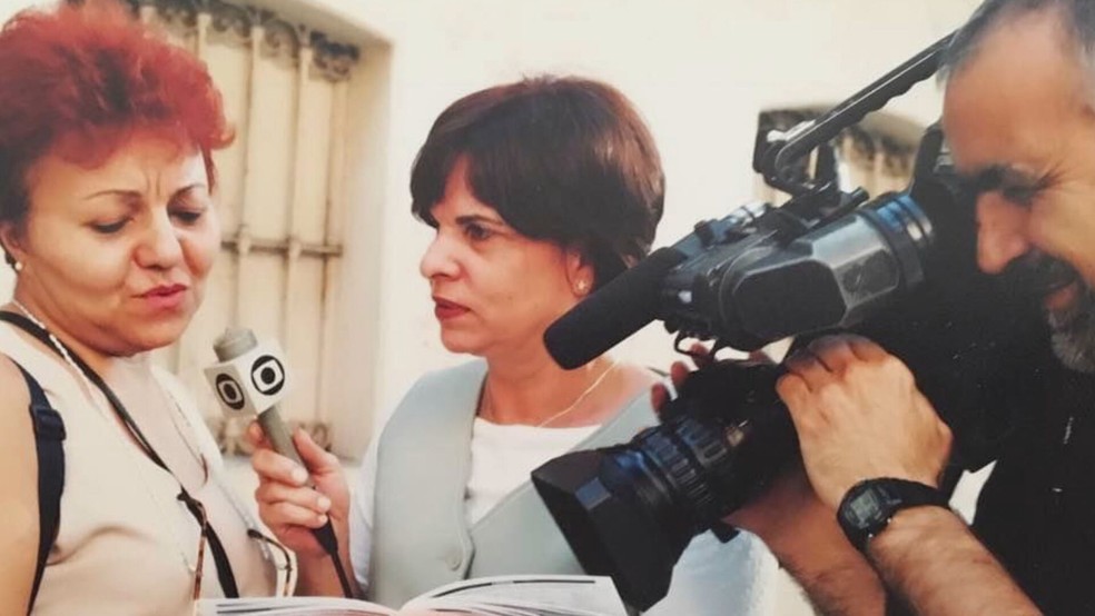 Jornalista durante cobertura na TV Globo — Foto: Arquivo TV Globo