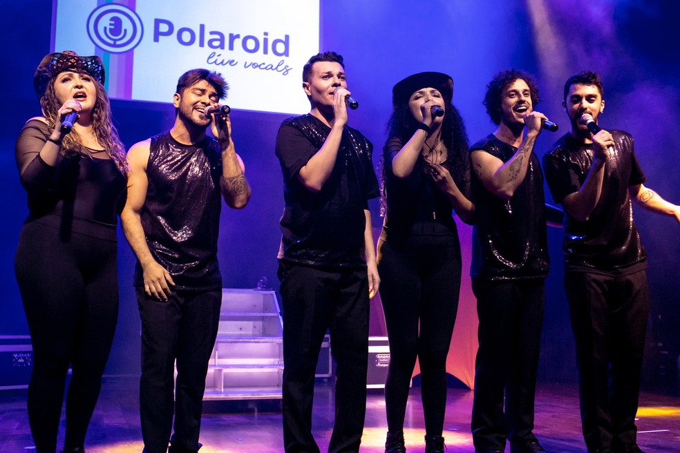 Com sucessos dos anos 90, o grupo Polaroid sobe ao palco do Teatro EBANX Regina Vogue nesta sexta-feira (23). — Foto: Divulgação.