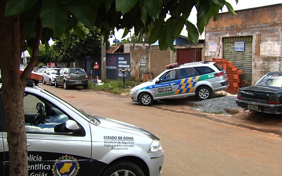 Filho E Suspeito De Matar A Mae A Facadas Dentro De Casa Em Goiania Goias G1