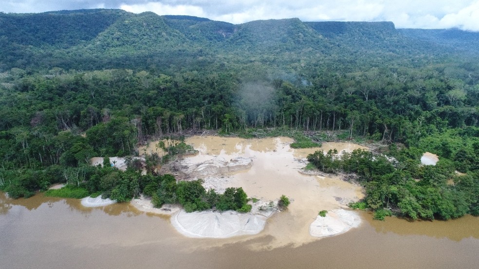 Terra Yanomami atingida pelo garimpo ilegal — Foto: Divulgação/Exército/Arquivo