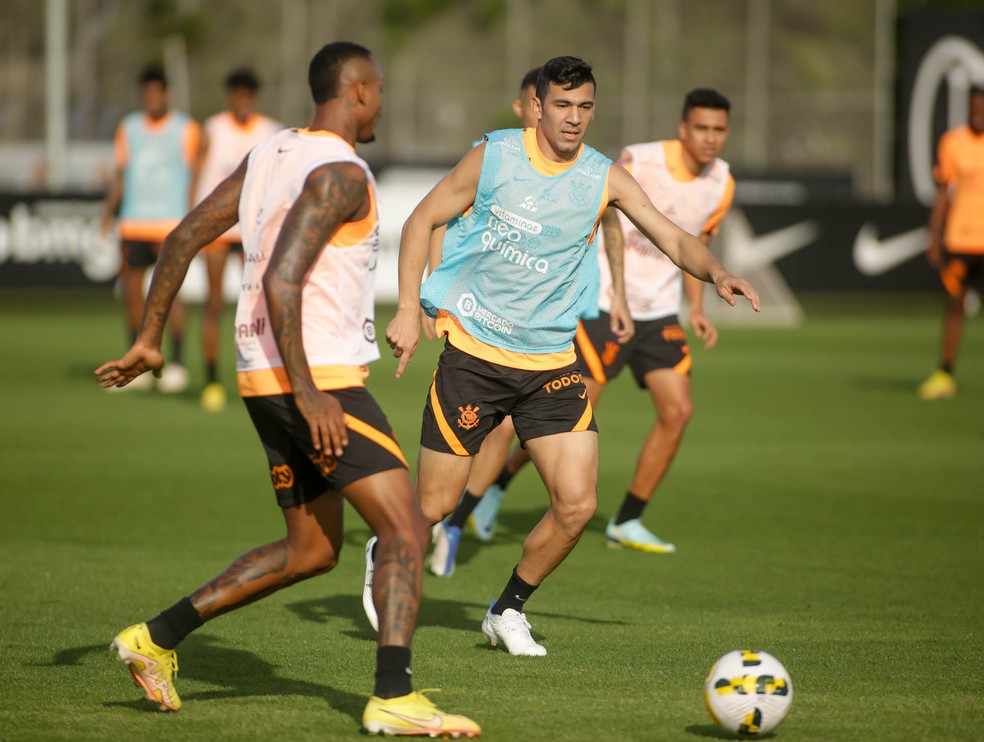 Balbuena no treino do Corinthians desta sexta-feira — Foto: Rodrigo Coca/Ag. Corinthians