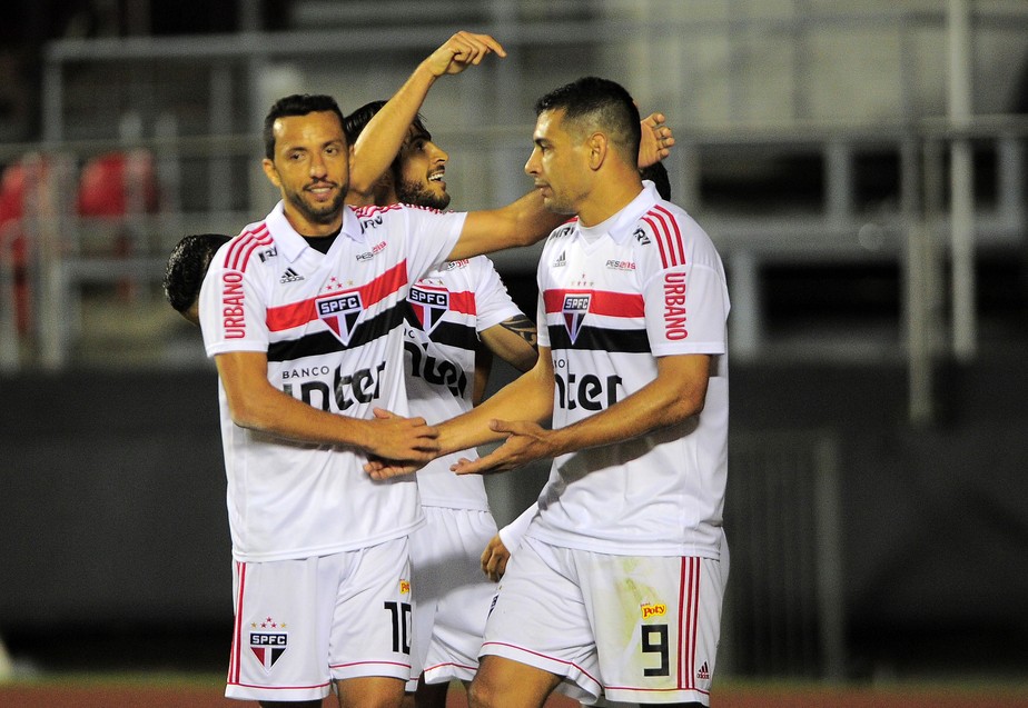 Melhor campanha pÃ³s-Copa leva SÃ£o Paulo a tÃ­tulo do primeiro turno; Flamengo Ã© o 10Âº