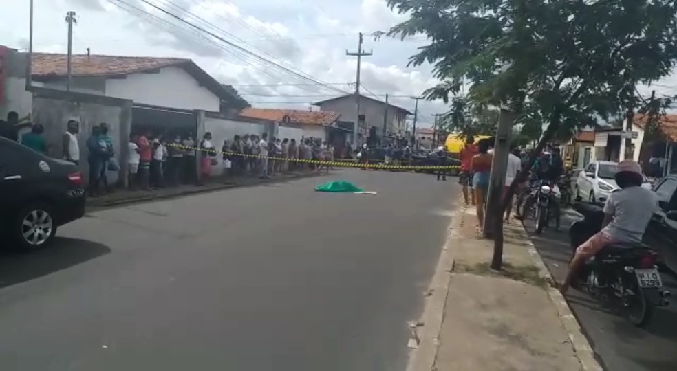 Mulher morre e filho fica ferido durante colisão na Zona Leste de Teresina — Foto: Divulgação/Redes sociais