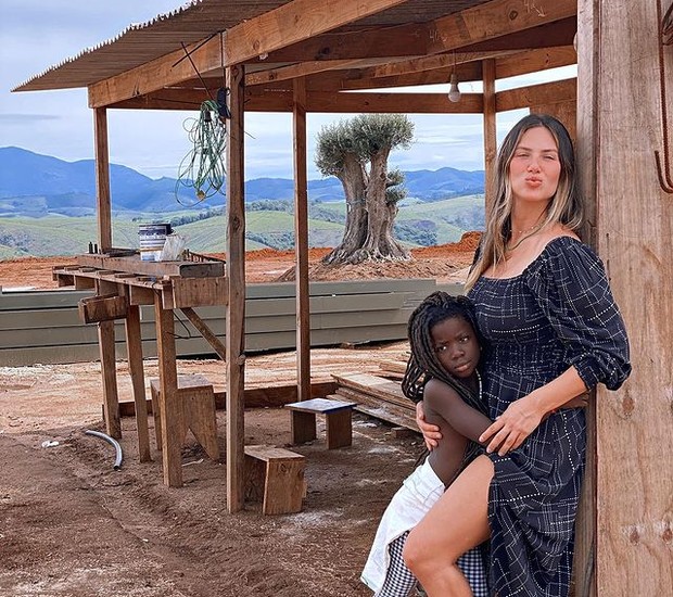 Giovanna Ewbank e Titi (Foto: Reprodução / Instagram)