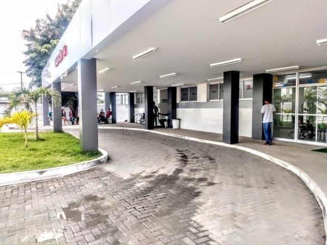 Jovem morre em tiroteio contra policiais em Feira de Santana 