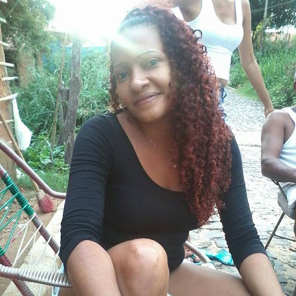 Gisleide Alves foi encontrada morta dentro de casa em Teresina — Foto: Reprodução/Facebook