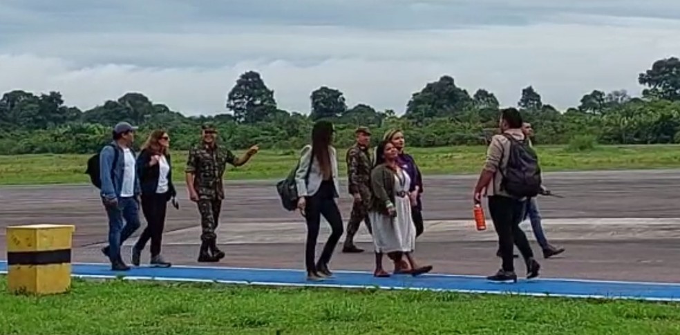 Ministra Sonia Guajajara visitou Atalaia do Norte em fevereiro. — Foto: Rede Amazônica