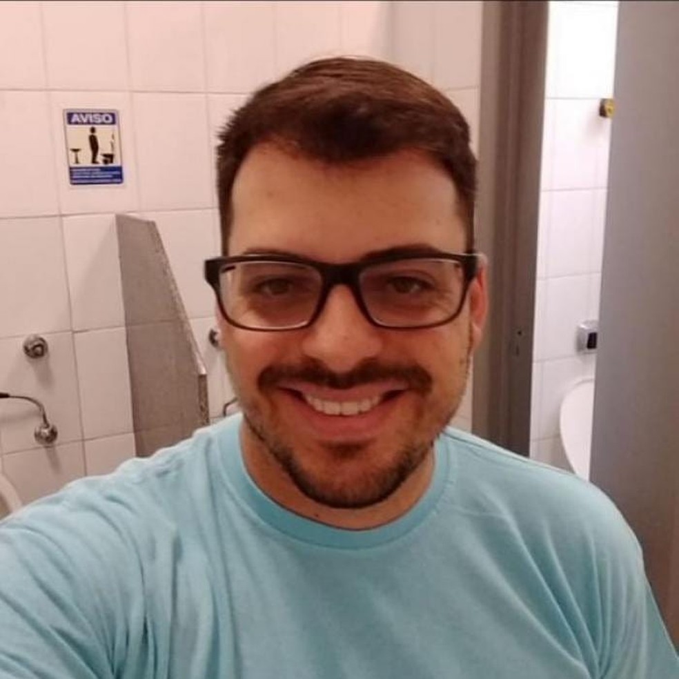 Sergio Junior Barbosa da Silva, de 31 anos, foi encontrado morto com um tiro na cabeça feito pela mulher dele em Campo Novo do Parecis — Foto: Facebook