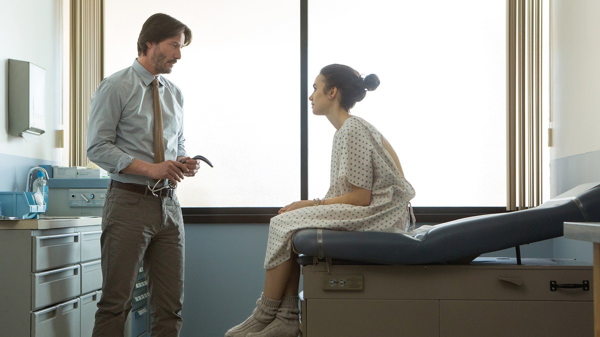 Keanu Reeves interpreta dr. Beckham, que foi inspirado no médico de Noxon na vida real (Foto: Divulgação)