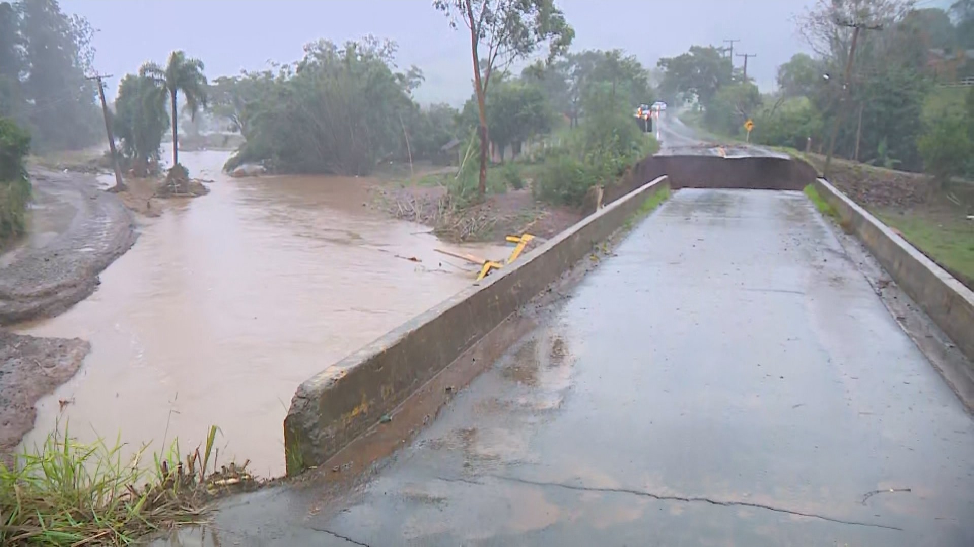 Ciclone extratropical: RS tem 14 mortos e uma pessoa segue desaparecida após alagamentos 