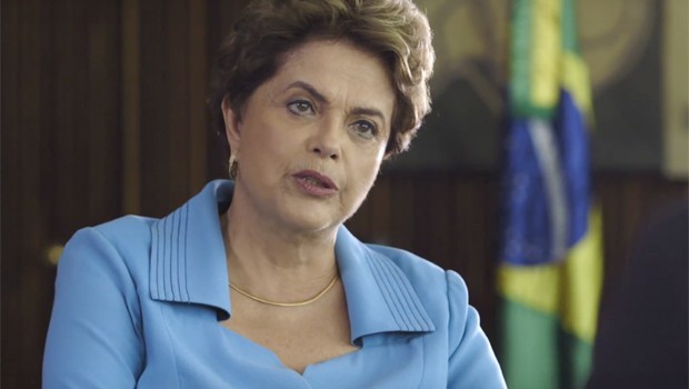 Dilma Rousseff concede primeira entrevista após afastamento (Foto: Reprodução/YouTube)