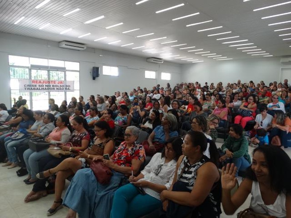 Professores da rede muncipal de Guanambi estão em greve (Foto: Divulgação/Sispumur)