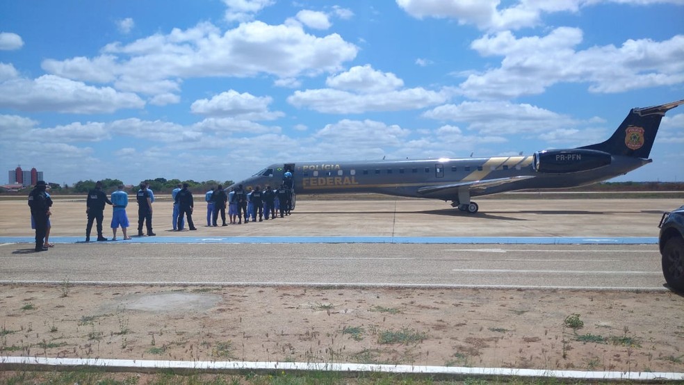 Transferência aconteceu sob forte esquema de segurança em Mossoró — Foto: Hugo Andrade/Inter TV Cabugi