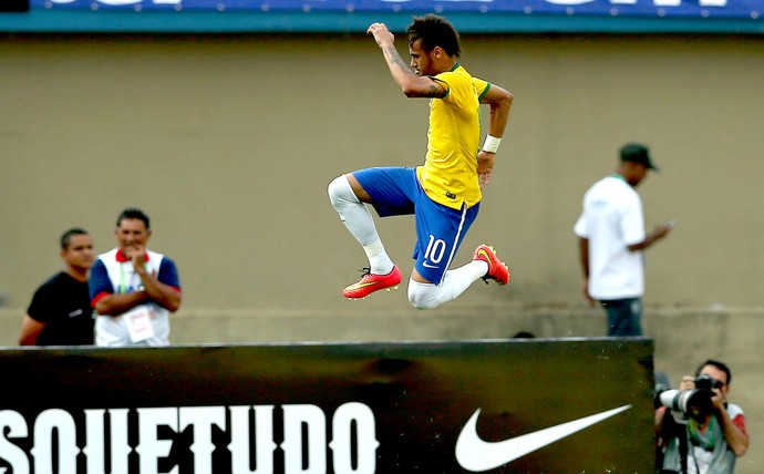 [COPA 2014]Atalho para o hexa, Neymar ignora pressão e é comparado a Messi e CR7
