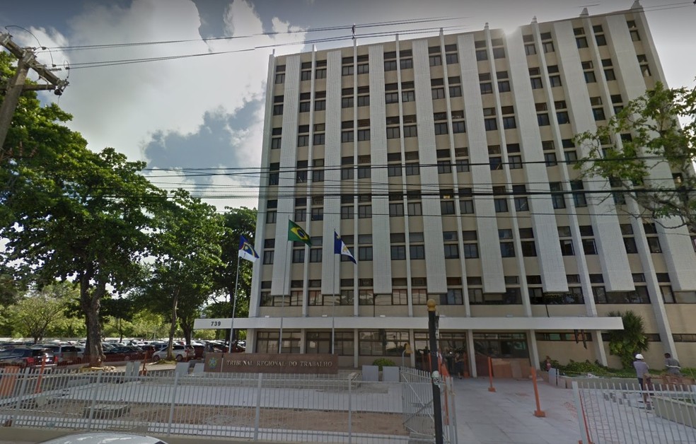 Tribunal Regional do Trabalho da 6ª Região, no Recife — Foto: Reprodução/Google Street View