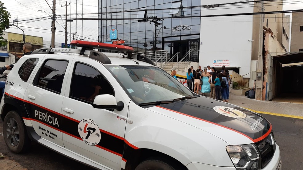 Perícia Técnica foi acionada para avaliar as causas do incêndio — Foto: Fernando Savioli/Tv Tem