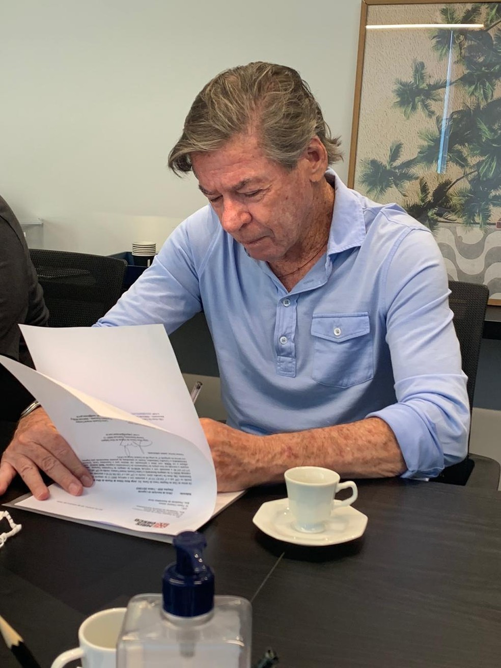 Jorge Salgado assina registro de candidatura no Vasco � Foto: Divulga��o