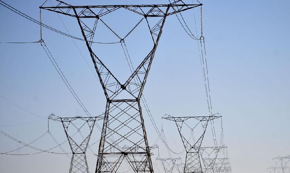 Transmissão de energia elétrica em Mato Grosso — Foto: Agência Brasil