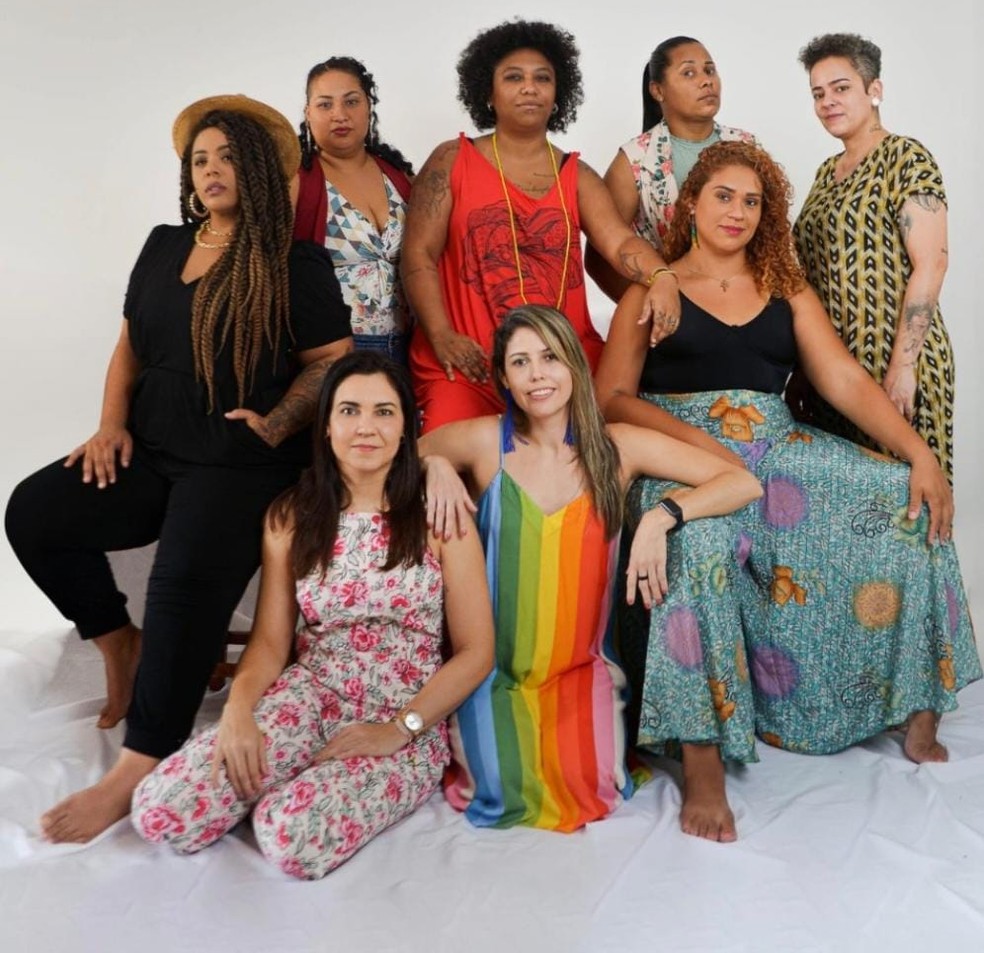Grupo de samba Sasminina, formado por mulheres mato-grossenses que defendem o som raiz.— Foto: Divulgação 