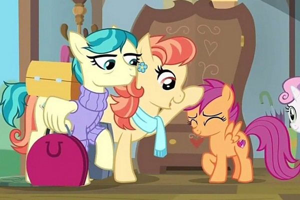 O casal lésbico apresentado no desenho My Little Pony (Foto: Reprodução)