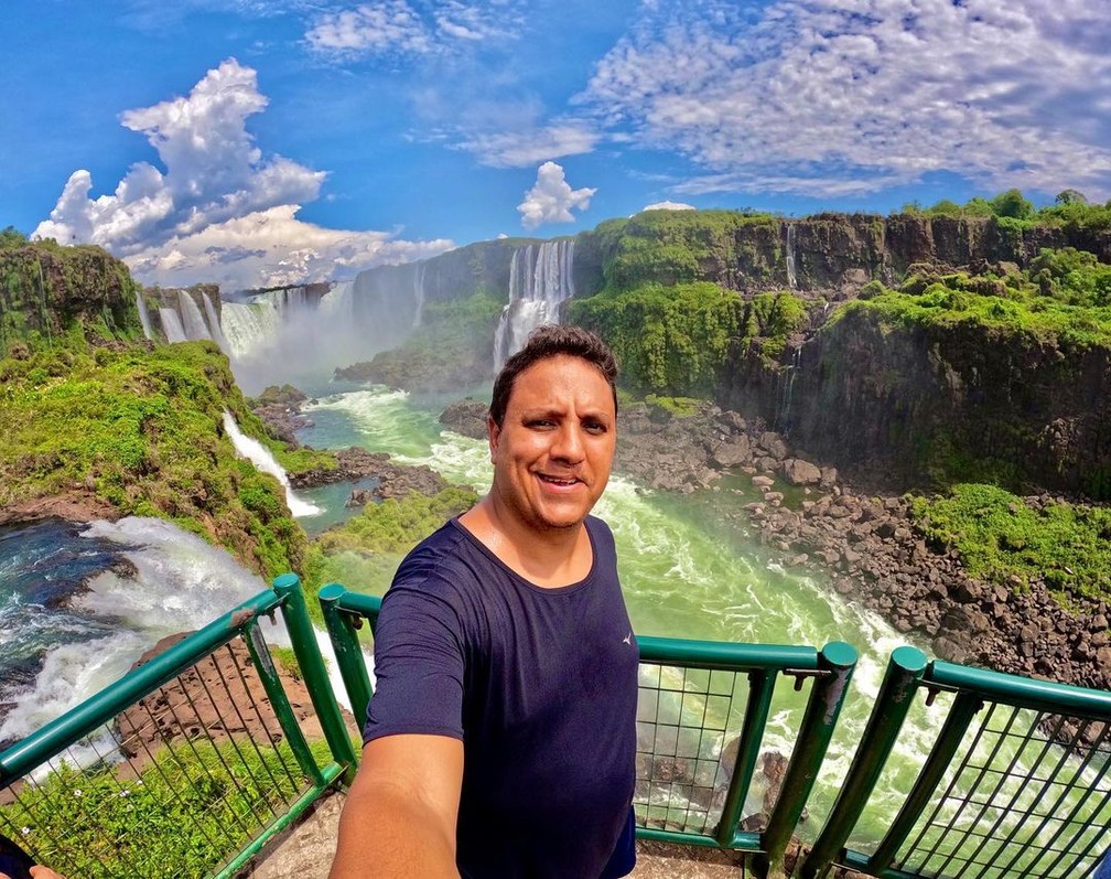 Registro nas Cataratas do Iguaçu, antes de cruzar a fronteira com o Paraguai — Foto: Arquivo pessoal/ Luiz Torelli