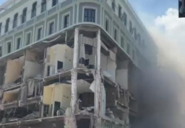 Explosão de hotel em Havana (Foto: Reprodução/Redes sociais )