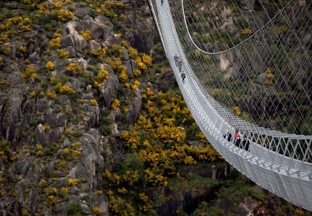 Portugal inaugura ponte suspensa de pedestres mais longa do mundo (Foto: Reuters)