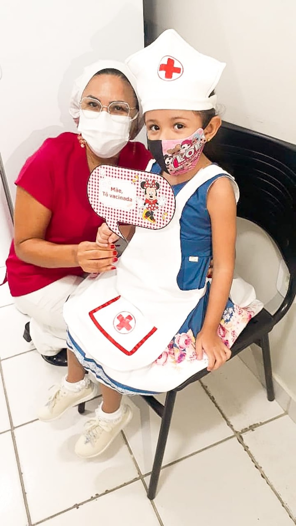 Melyssa Maria de cinco anos se fantasia de enfermeira para vacinação contra Covid em Parnaíba — Foto: Reprodução Pessoal