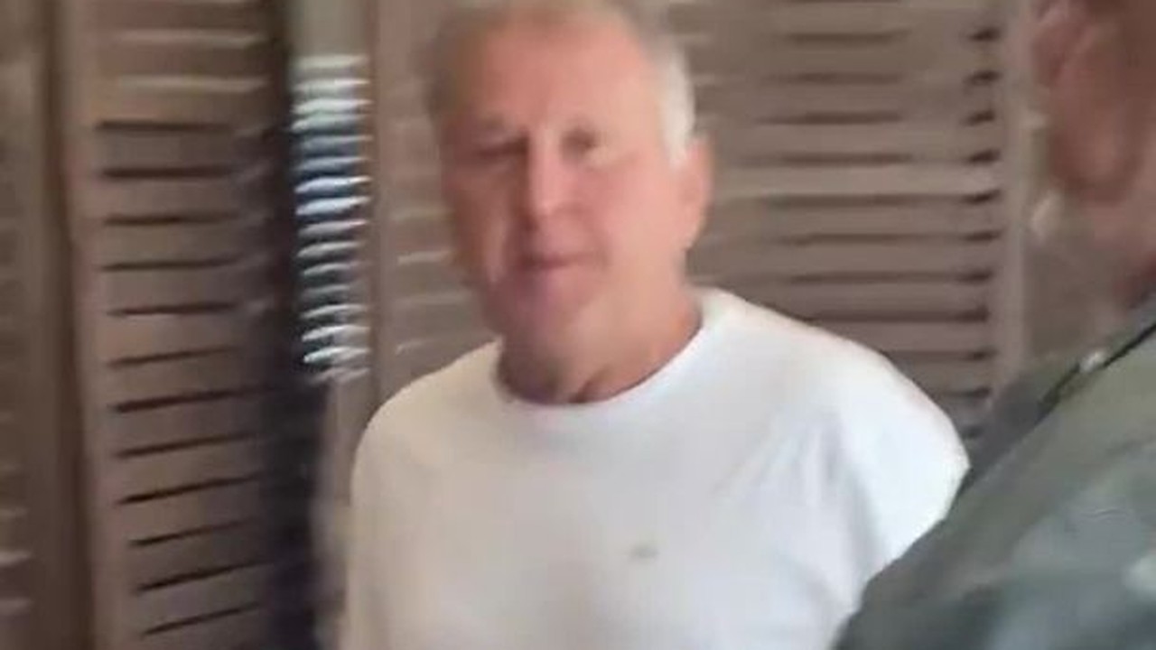 Zico visita concentra&ccedil;&atilde;o do Flamengo em Cariacica