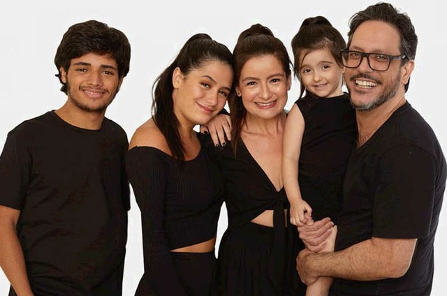 Lucia Mauro Filho e a família (Foto: André Wanderley)