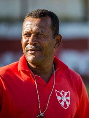 Nilton Martins treinou Marinho na base do Penedense (Foto: Jonathan Lins / GloboEsporte.com)